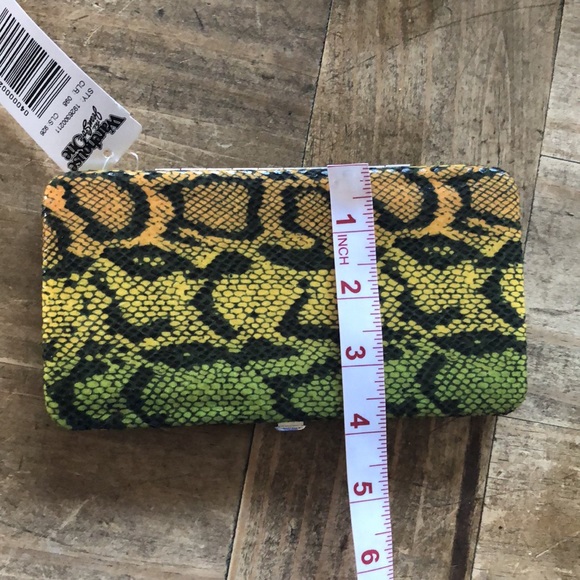 NWT Warehouse One Wallet - Picture 7 of 8